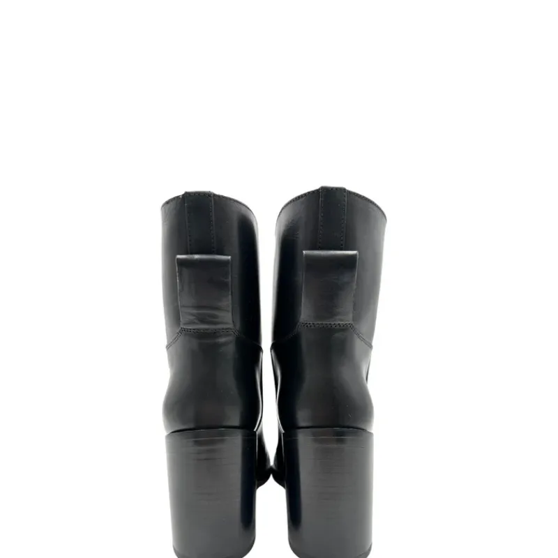 Scarpe>Bottega Veneta Stivaletti n.38