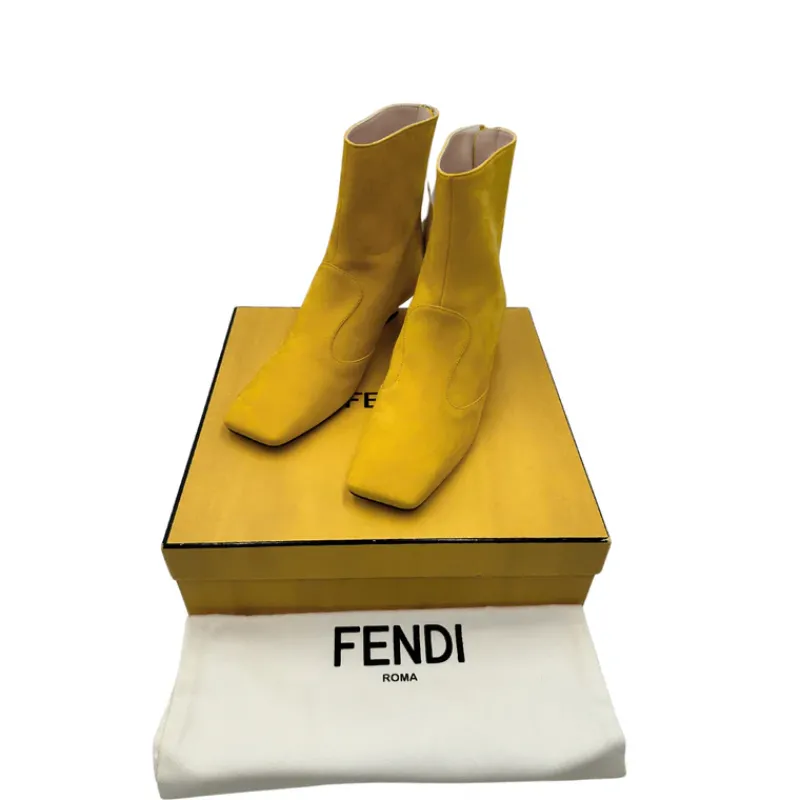 Scarpe>Fendi Stivaletti n 38
