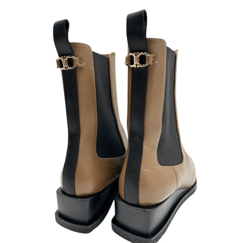 Scarpe>Salvatore Ferragamo Stivaletti n 39,5